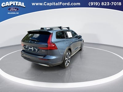 2024 Volvo V60 Cross Country Ultimate