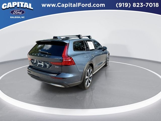 2024 Volvo V60 Cross Country Ultimate