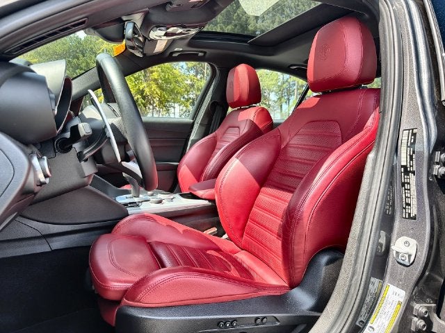 2023 Alfa Romeo Giulia Veloce
