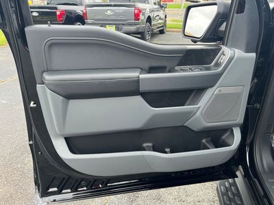 2025 Ford F-150 Lightning Flash™