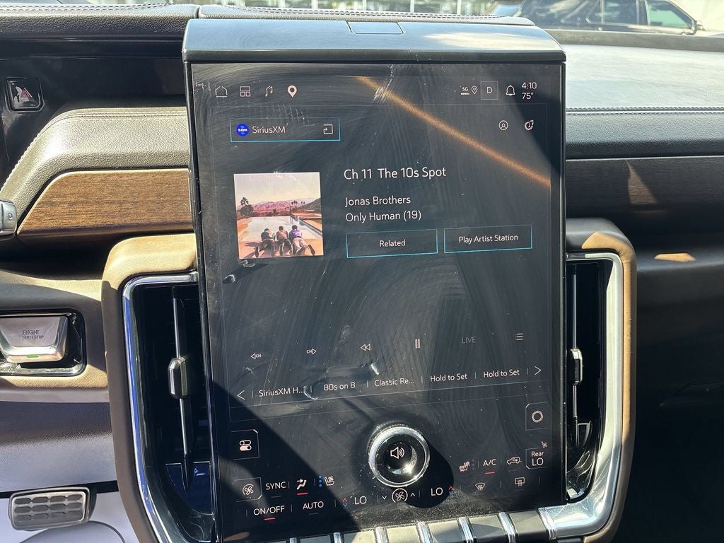2025 GMC Yukon Denali Ultimate