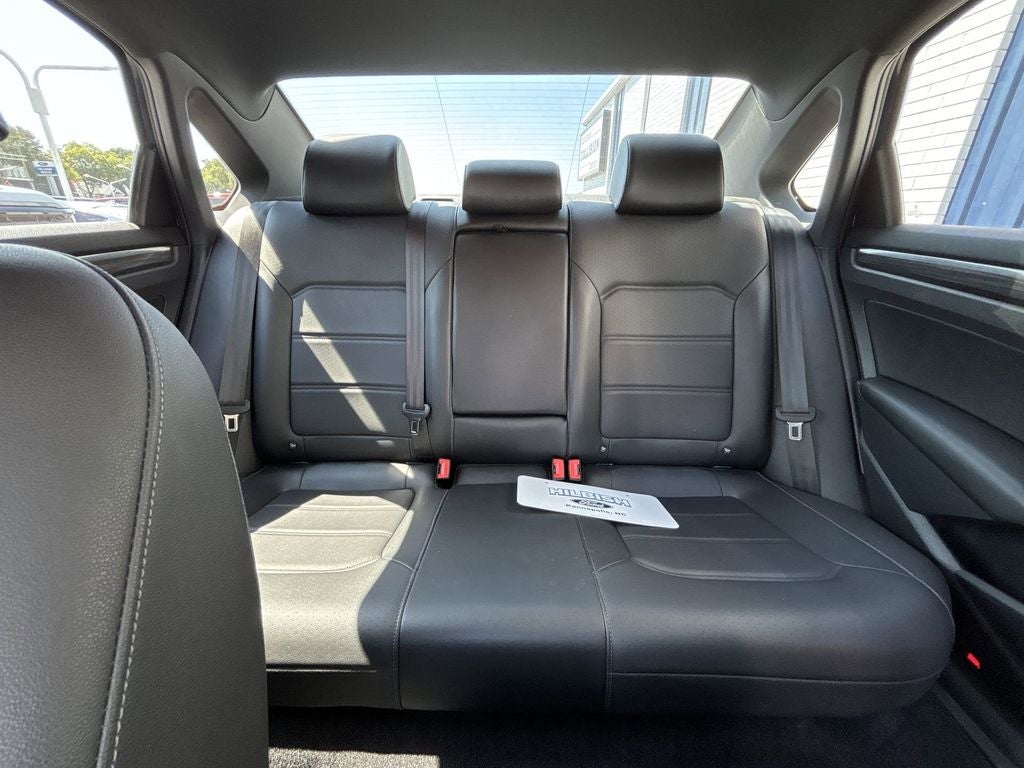 2021 Volkswagen Passat 2.0T R-Line