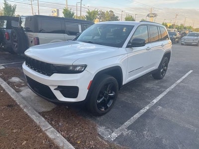 2022 Jeep Grand Cherokee Altitude