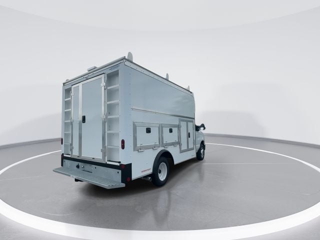 2026 Ford E-350SD Cutaway