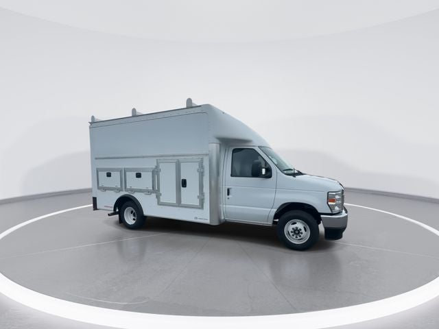2026 Ford E-350SD Cutaway