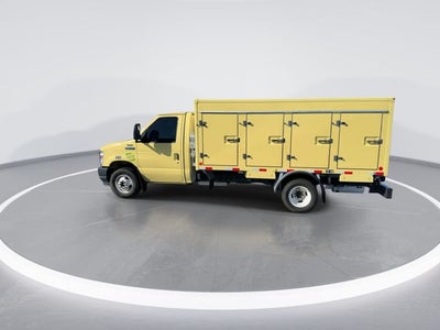 2022 Ford E-450SD Base DRW