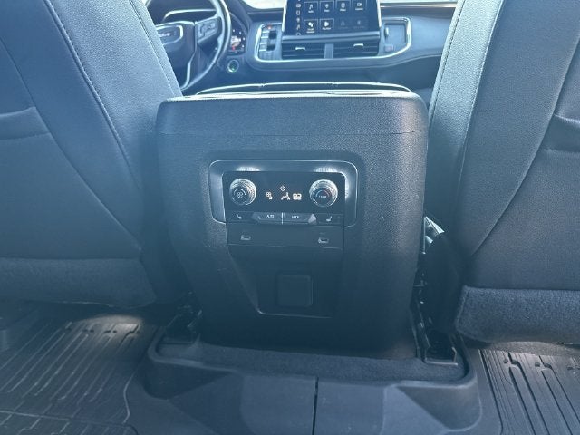 2022 GMC Yukon XL AT4