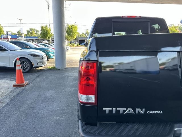 2012 Nissan Titan SV