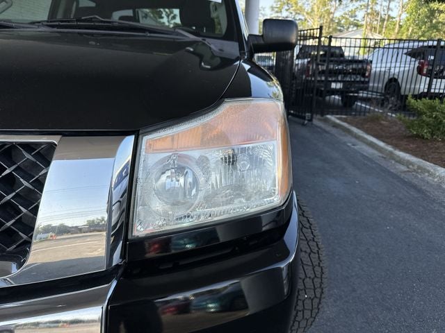 2012 Nissan Titan SV