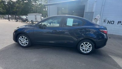 2017 Toyota Yaris iA Base