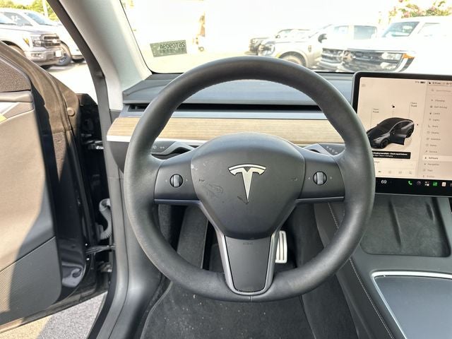 2025 Tesla Model Y Performance