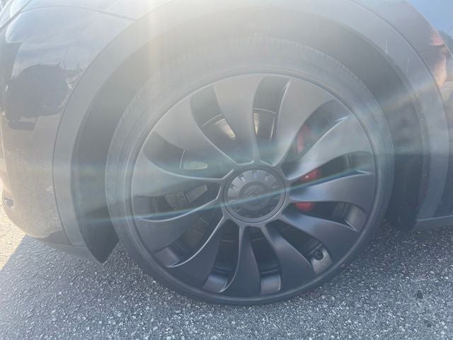 2025 Tesla Model Y Performance