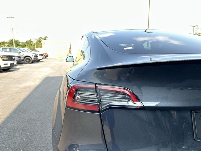 2025 Tesla Model Y Performance