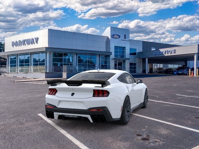 2026 Ford Mustang Dark Horse