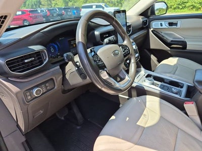2022 Ford Explorer Platinum
