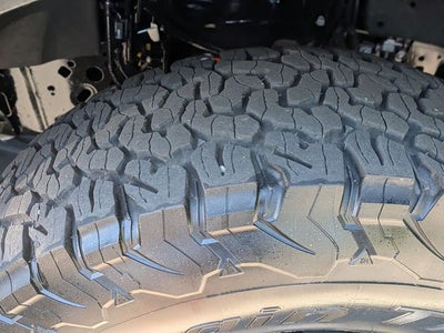 2025 Ford F-150 Raptor 37 Package