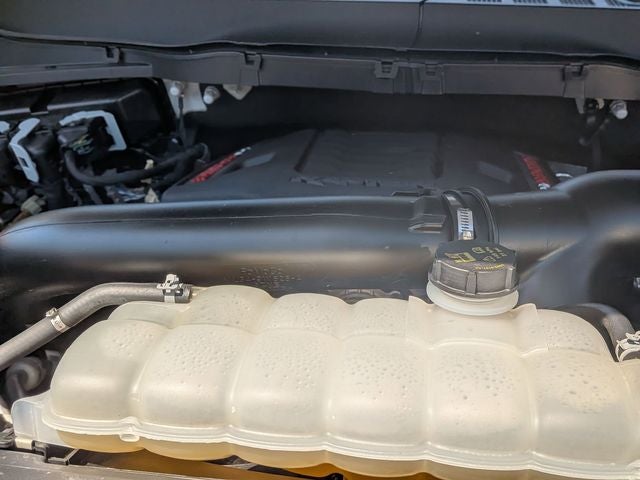 2025 Ford F-150 Raptor 37 Package