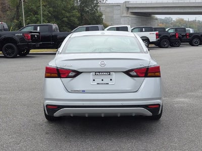 2022 Nissan Altima 2.5 SV