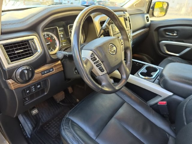 2017 Nissan Titan SL