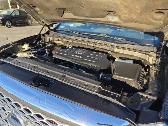 2017 Nissan Titan SL