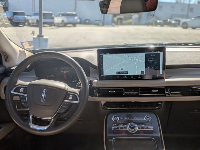 2022 Lincoln Nautilus Standard