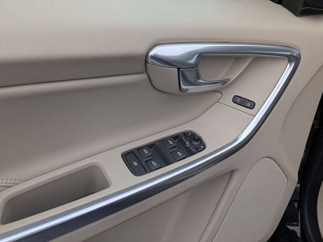 2016 Volvo XC60 T6 Platinum