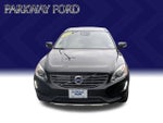 2016 Volvo XC60 T6 Platinum
