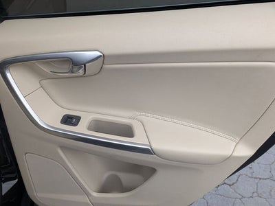 2016 Volvo XC60 T6 Platinum