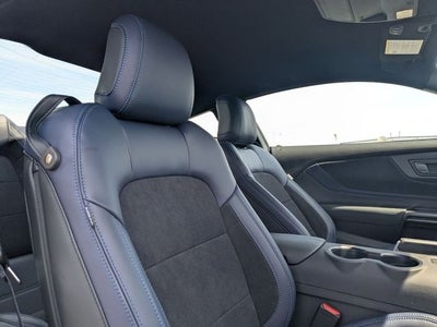 2025 Ford Mustang Dark Horse