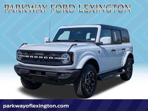 2026 Ford Bronco Outer Banks