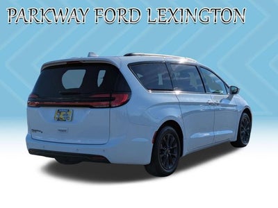 2021 Chrysler Pacifica Touring