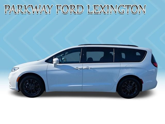 2021 Chrysler Pacifica Touring
