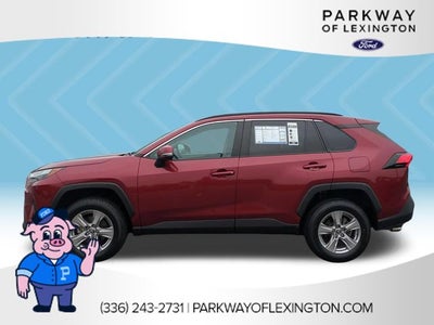 2022 Toyota RAV4 XLE