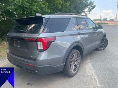 2025 Ford Explorer ST-Line