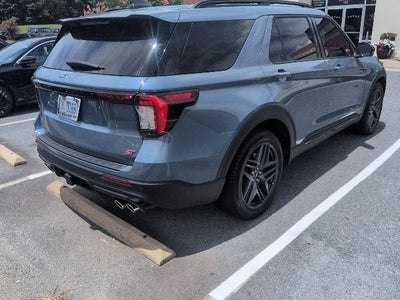 2025 Ford Explorer ST