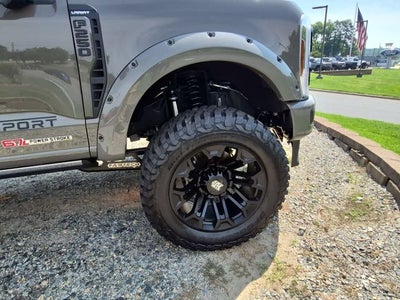 2026 Ford F-250SD Lariat Valor Package