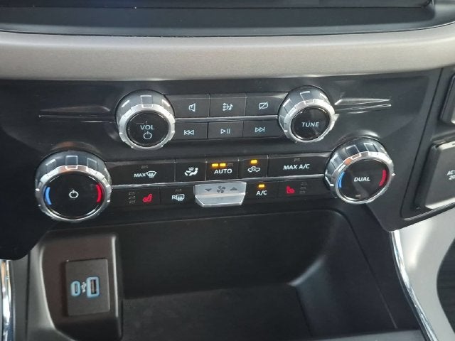 2024 Ford F-150 Lightning XLT