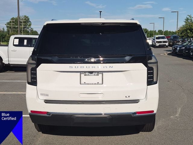 2025 Chevrolet Suburban LT