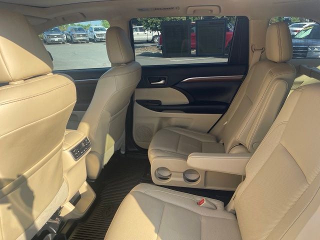 2019 Toyota Highlander Limited Platinum