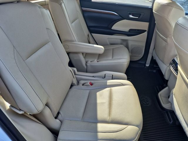 2019 Toyota Highlander Limited Platinum