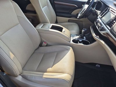 2019 Toyota Highlander Limited Platinum