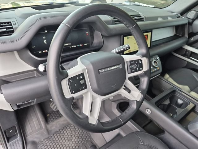2024 Land Rover Defender 110 SE